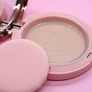 FLAWLESS STAY POWDER FOUNDATION