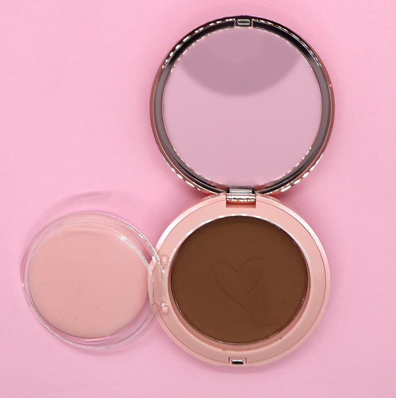 FLAWLESS STAY POWDER FOUNDATION